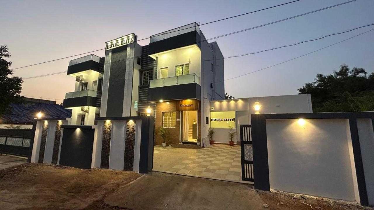 SPOT ON 91972 Hotel Elite Chandrapur Exterior foto