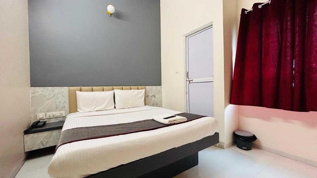 SPOT ON 91972 Hotel Elite Chandrapur Exterior foto